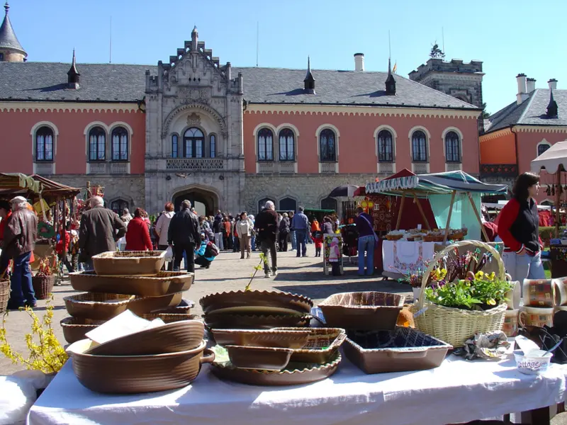Velikonoční trhy na Sychrově Velikonoční trhy na Sychrově